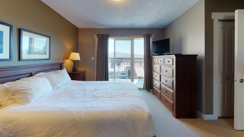 Sooke Harbour Getaway