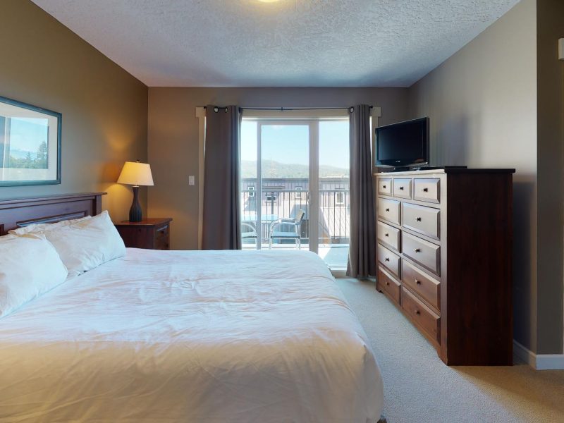 Sooke Harbour Getaway