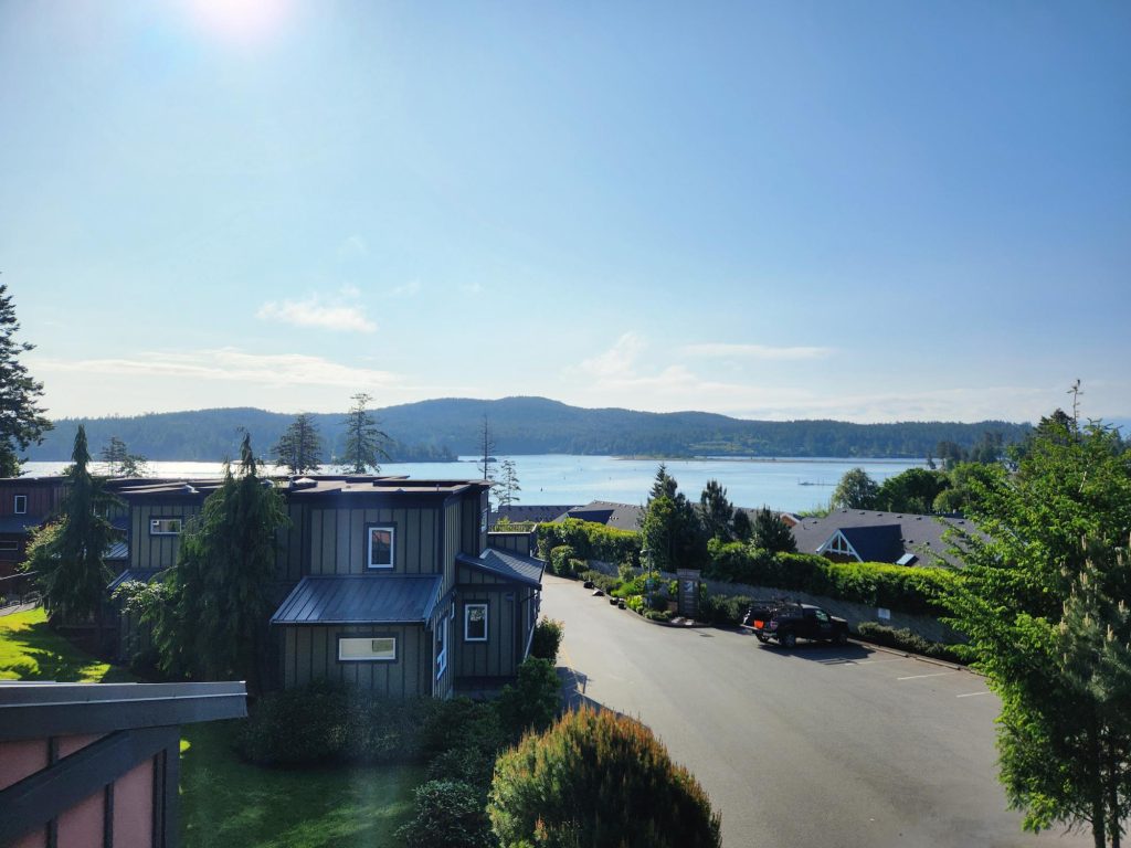 Sheringham Townhouse - Sooke
