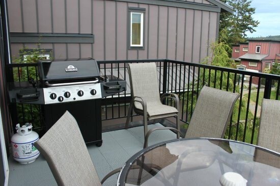 Sooke Harbour Townhouse