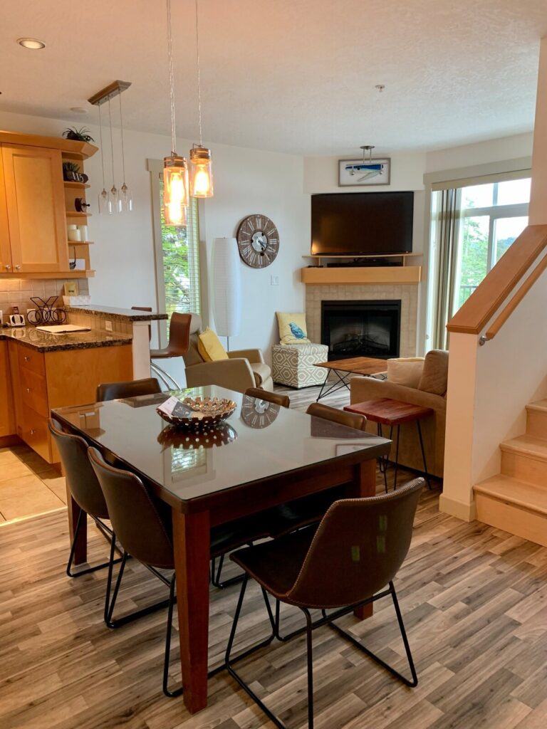 Sooke Harbour Hideaway