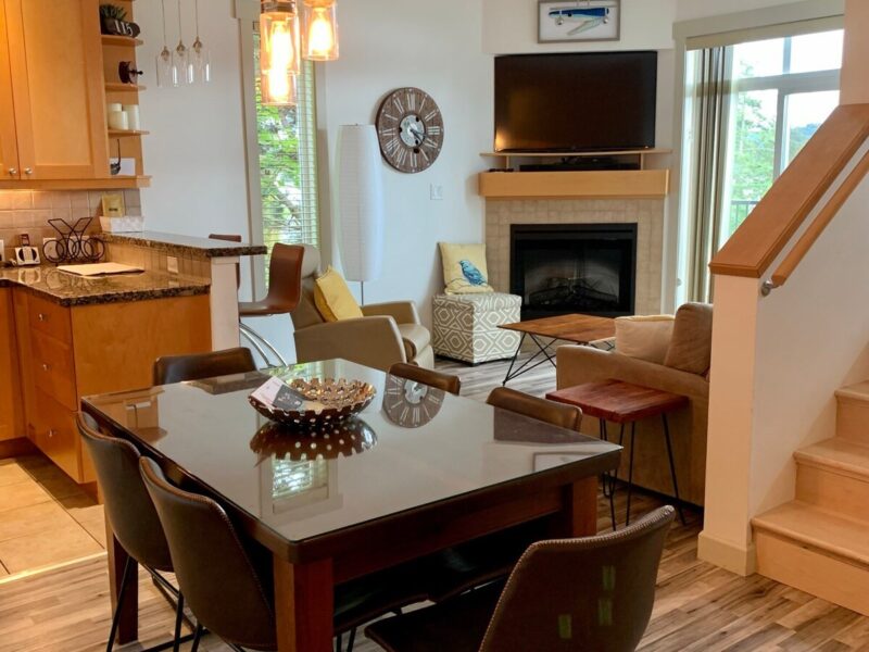Sooke Harbour Hideaway