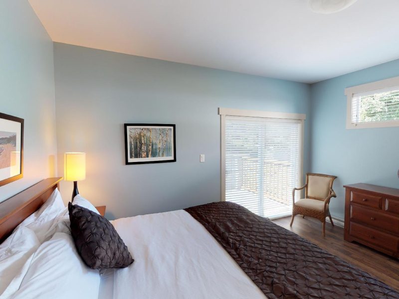 Sooke Harbour Penthouse