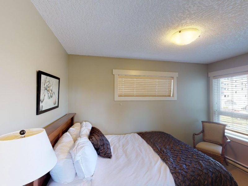 Sooke Harbour Penthouse