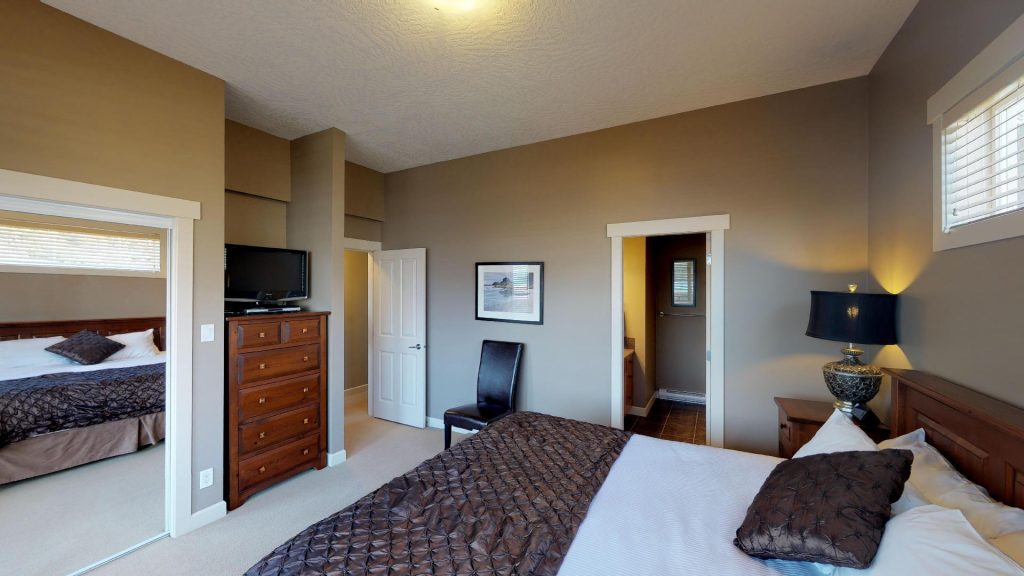 Sooke Harbour Penthouse