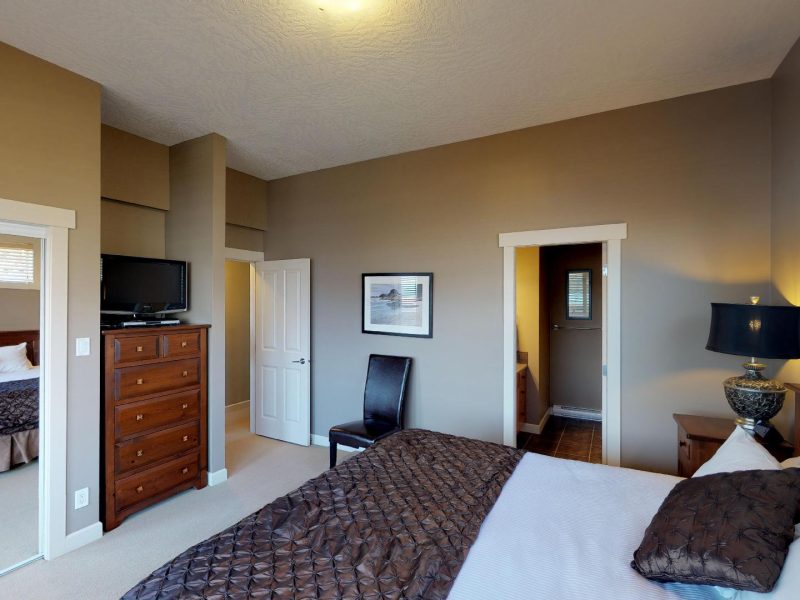 Sooke Harbour Penthouse