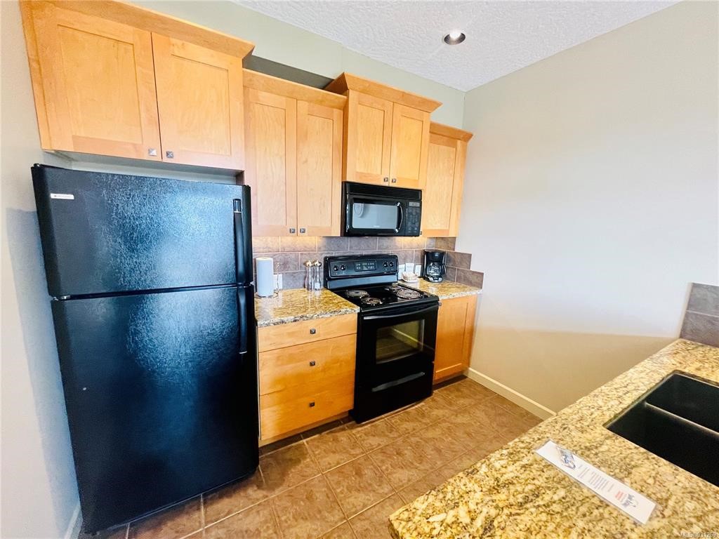 Sheringham Townhouse - Sooke