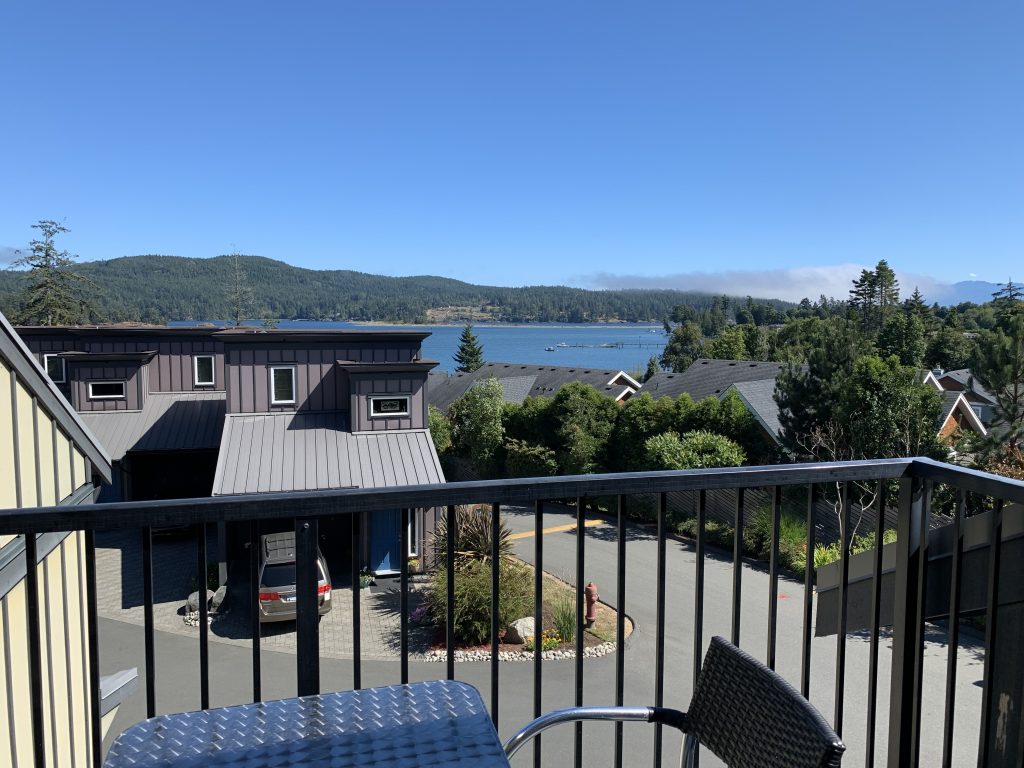 Sooke Harbour Getaway