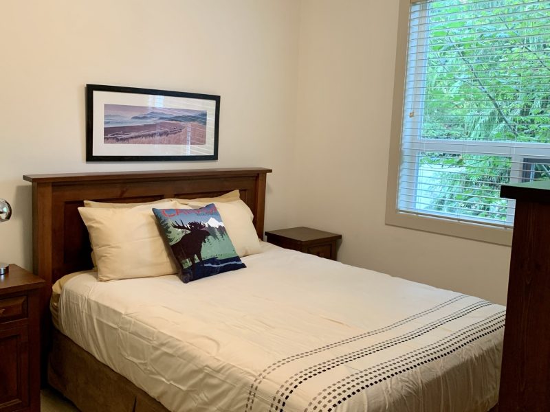 Sooke Harbour Hideaway