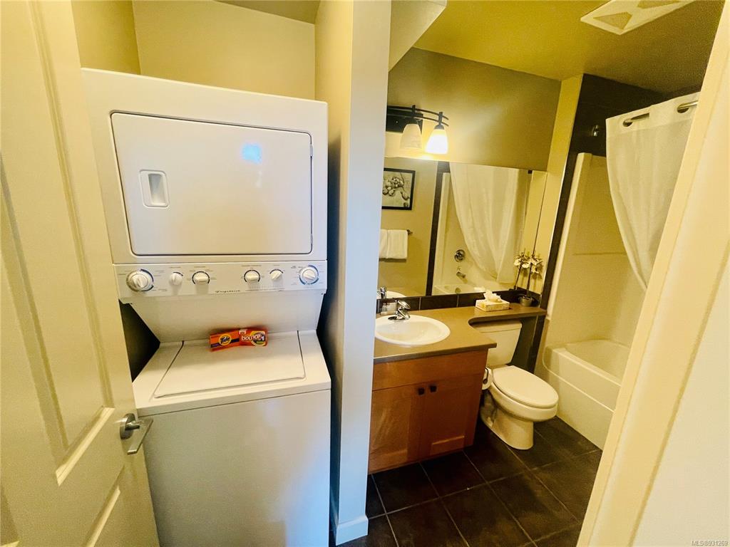 Sheringham Townhouse - Sooke