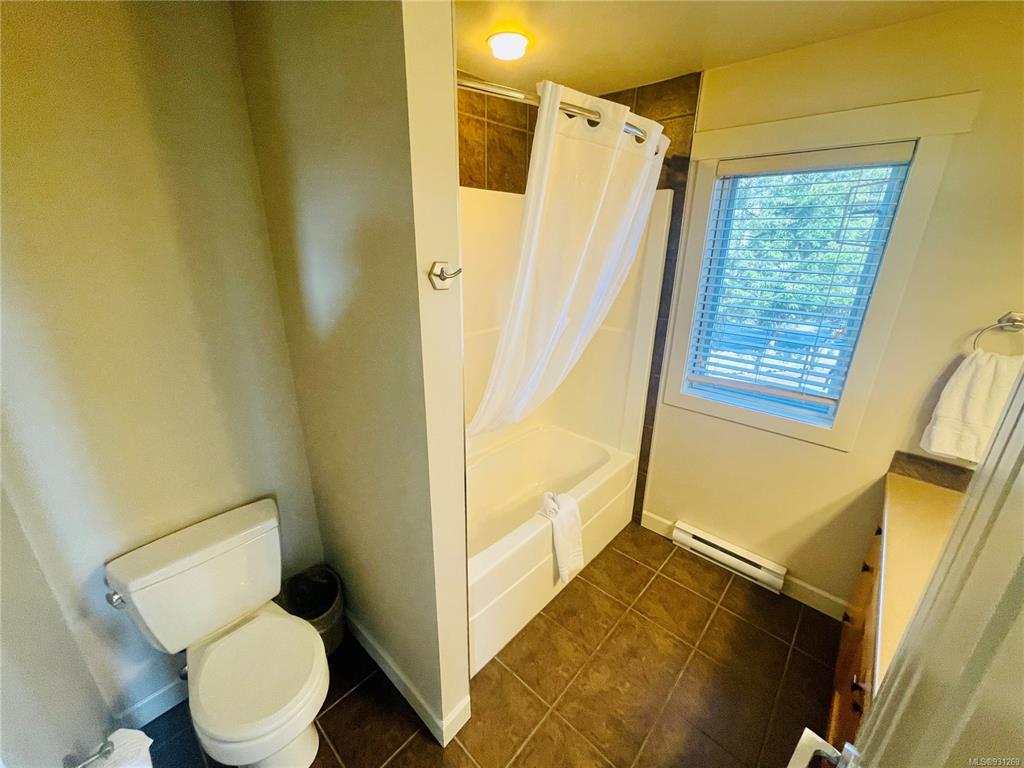 Sheringham Townhouse - Sooke